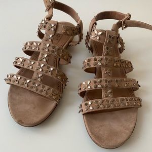 Beautiful Alaia Sandals